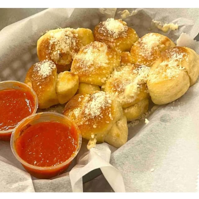 Garlic Knots.
